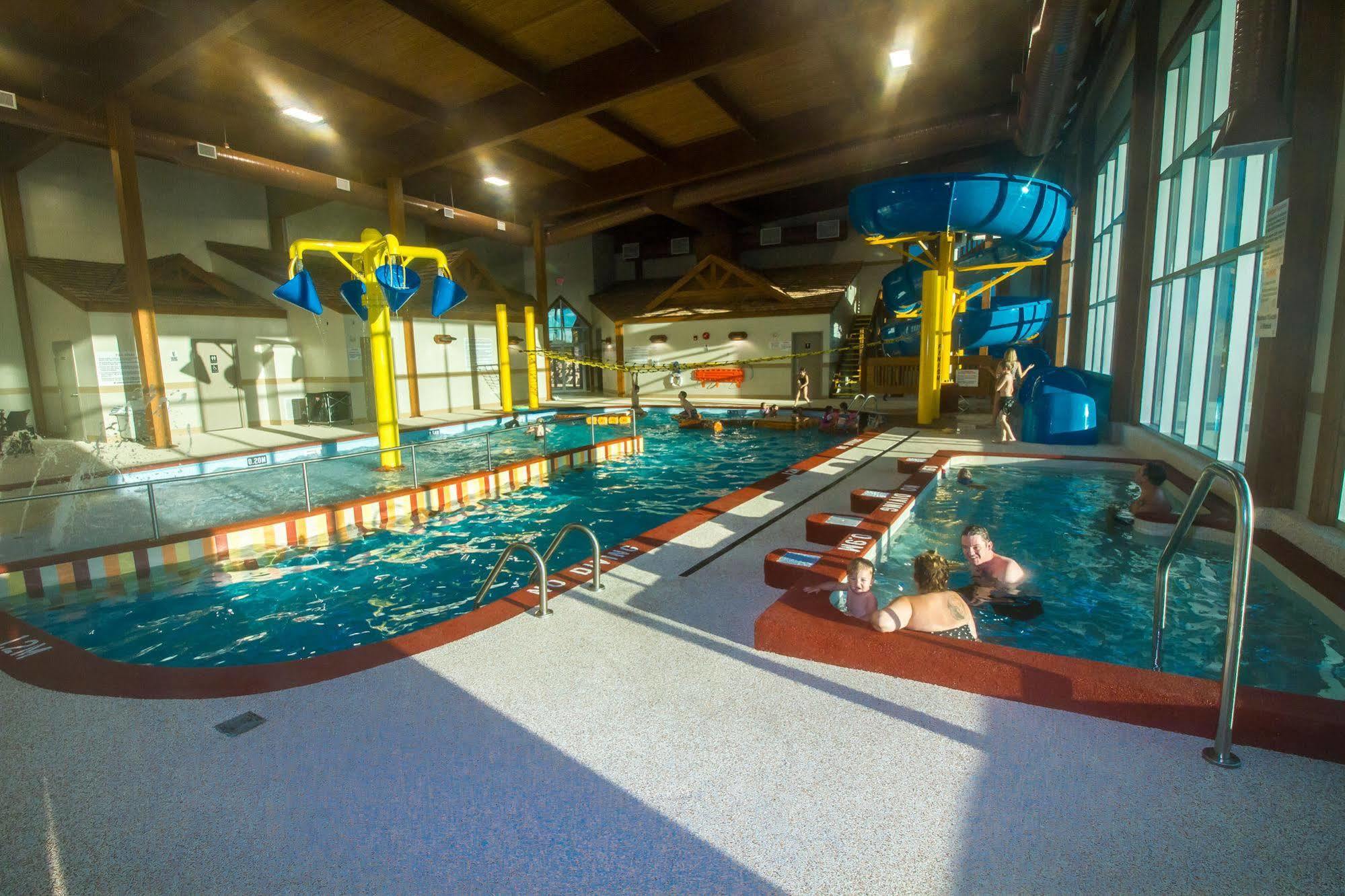 Wasagaming Elkhorn Resort, Spa, And Conference Centre المظهر الخارجي الصورة
