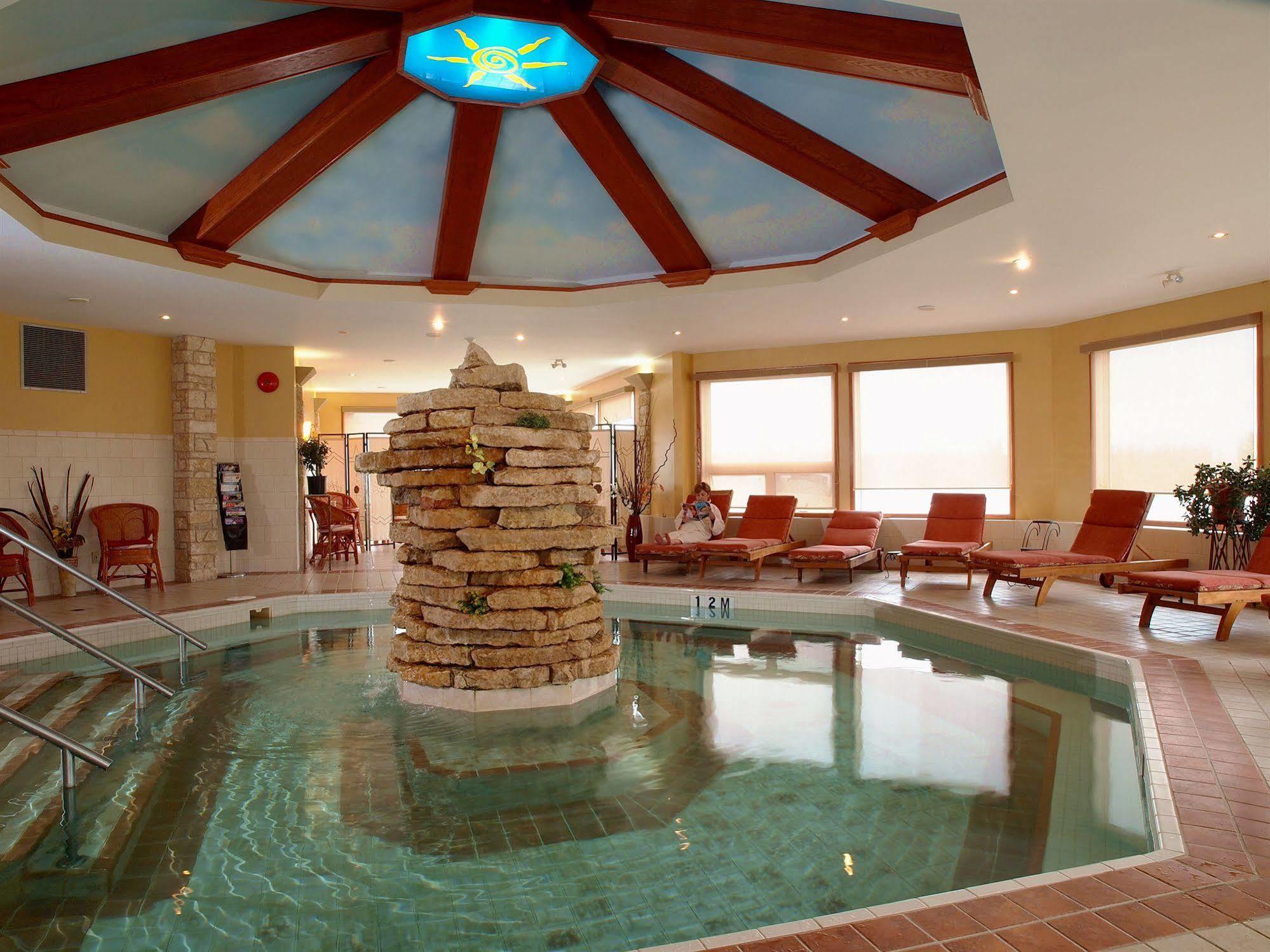 Wasagaming Elkhorn Resort, Spa, And Conference Centre المظهر الخارجي الصورة